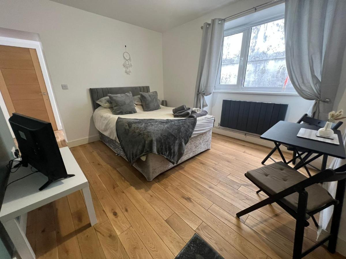 Dream Weaver Apartment Swansea Extérieur photo