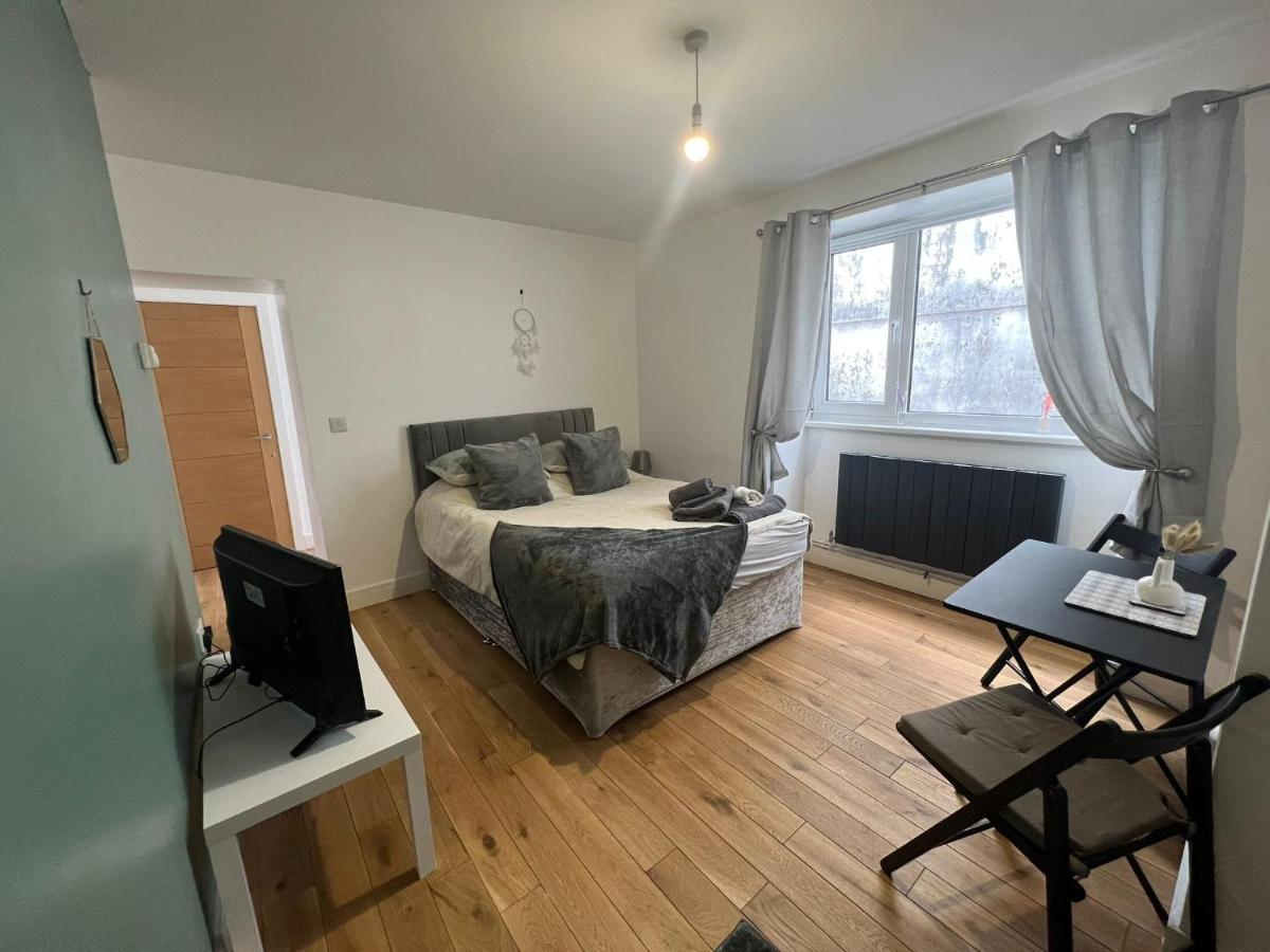 Dream Weaver Apartment Swansea Extérieur photo