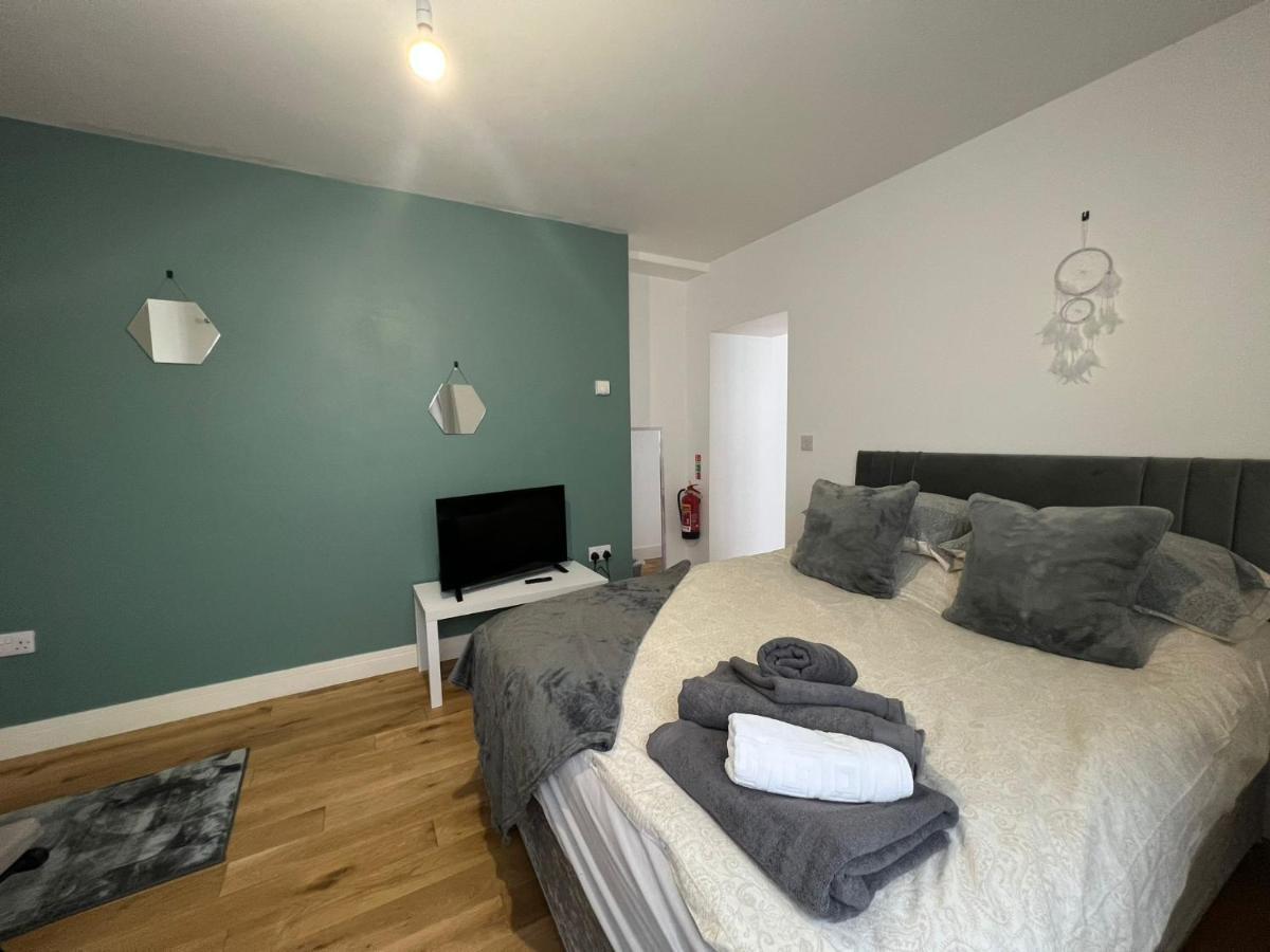 Dream Weaver Apartment Swansea Extérieur photo